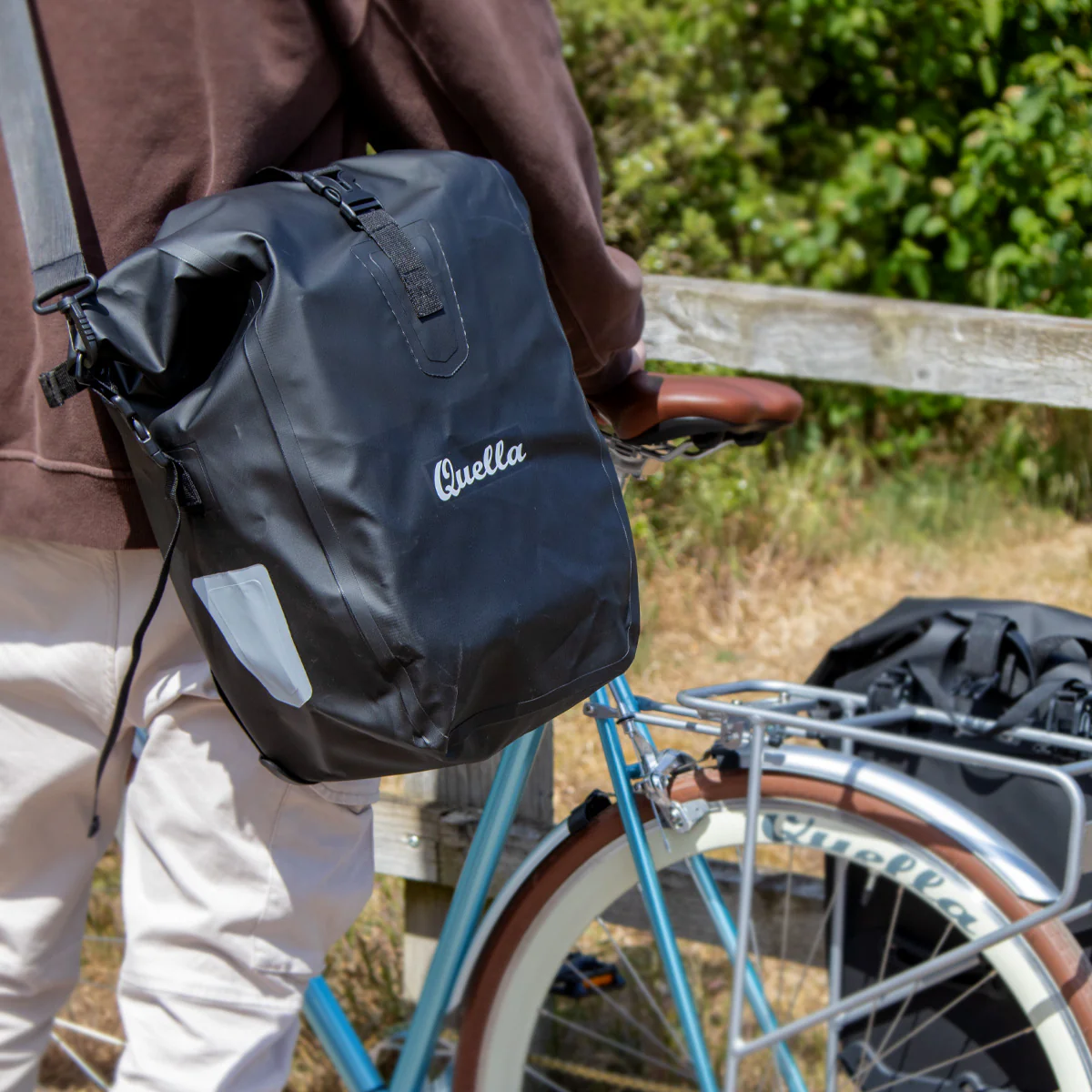 Quella Black Pannier Bag - Image 10