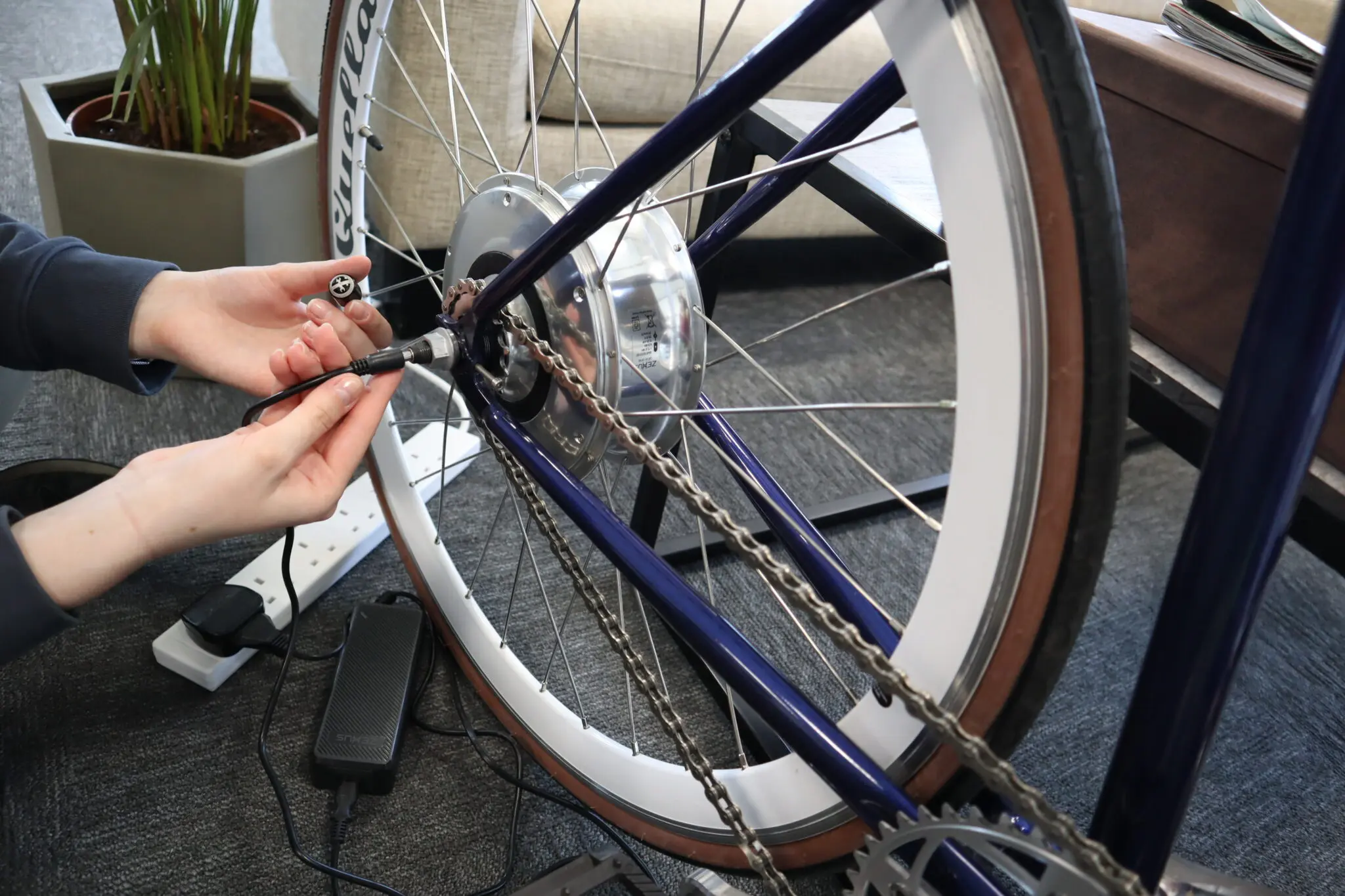 Imperial Electric Courier Bicycle - Image 12