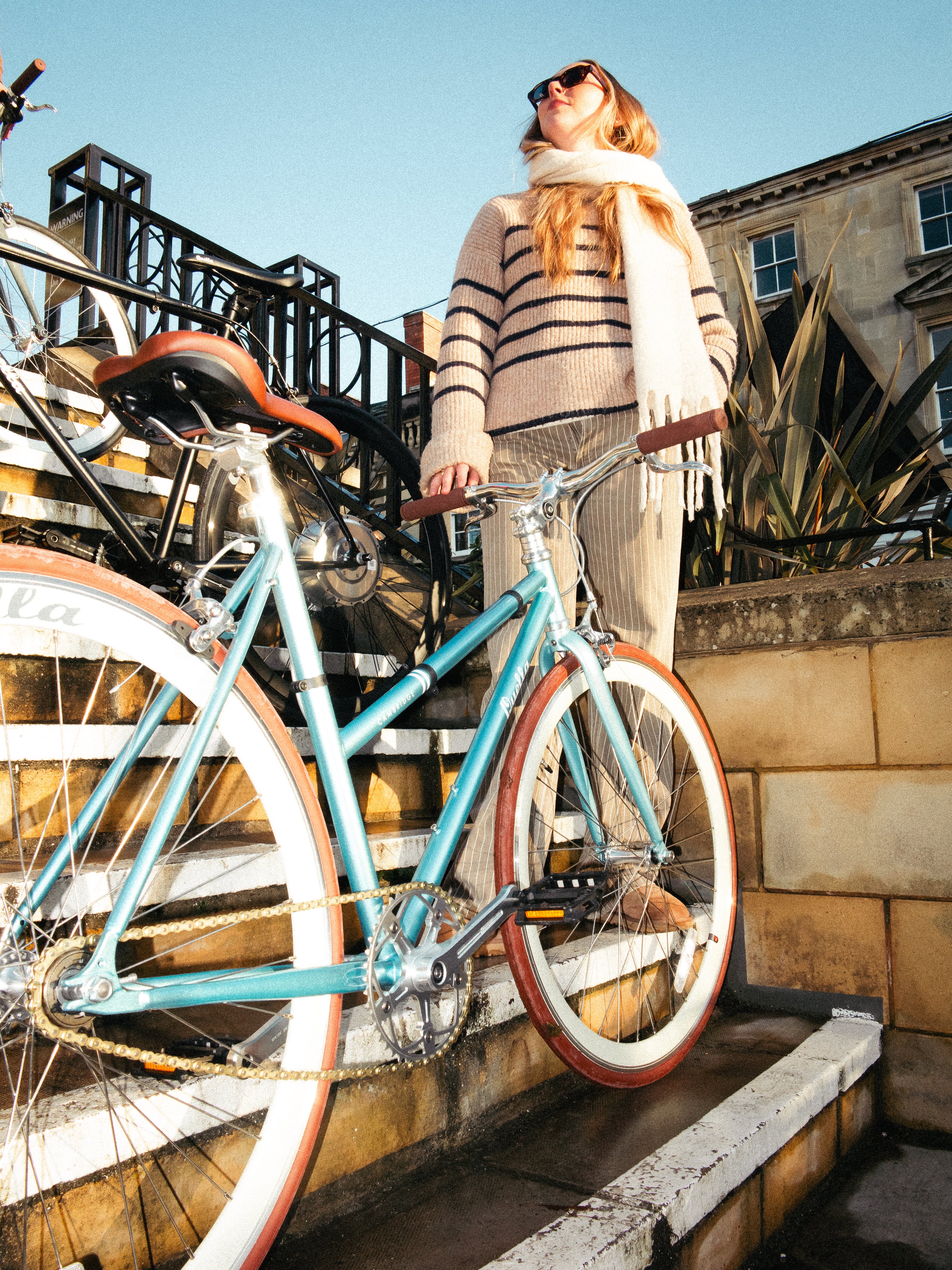Varsity Cambridge Classic Step-Through Electric Bicycle - Image 5