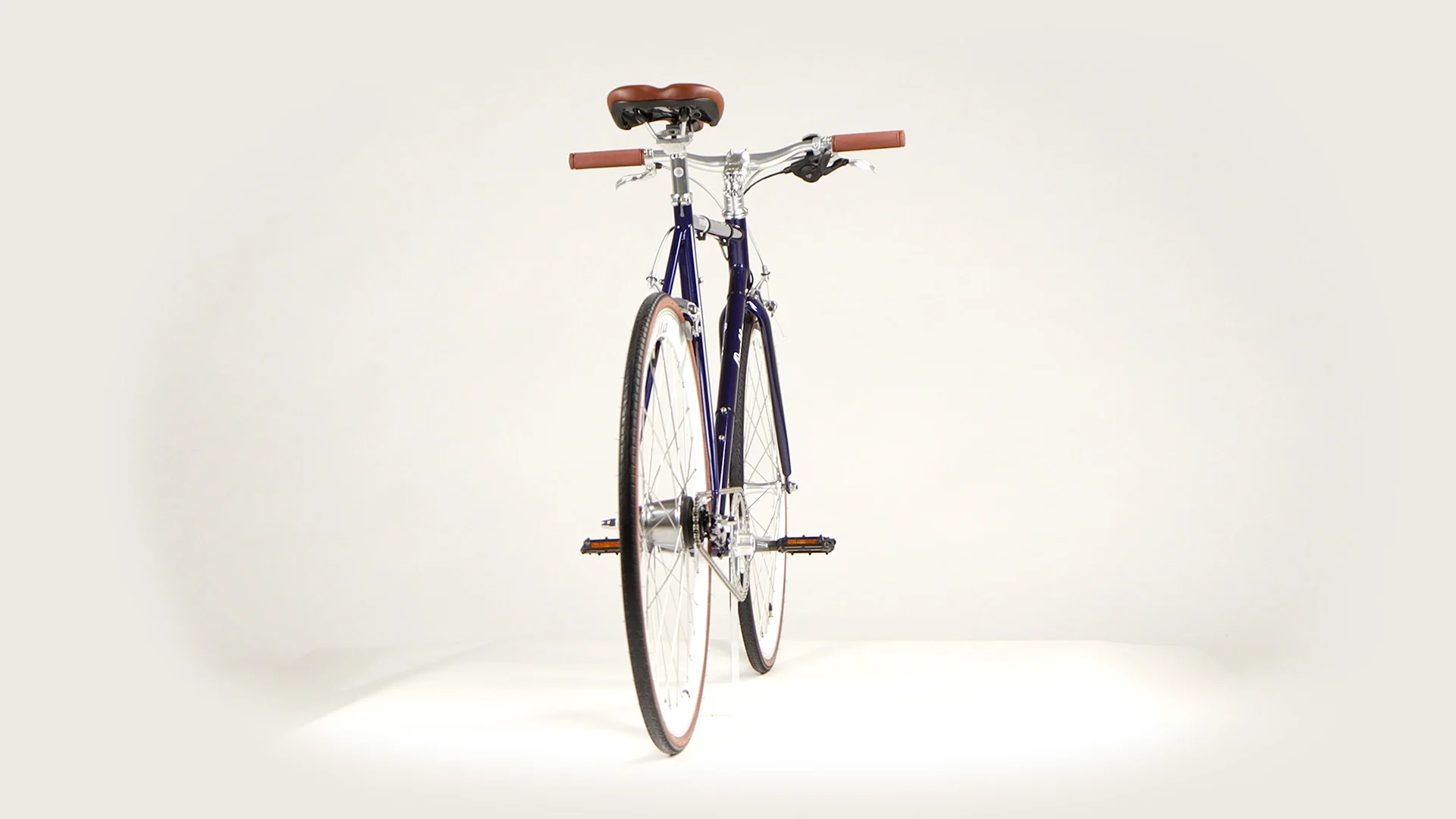 Varsity Oxford Classic Geared Bicycle - Image 30