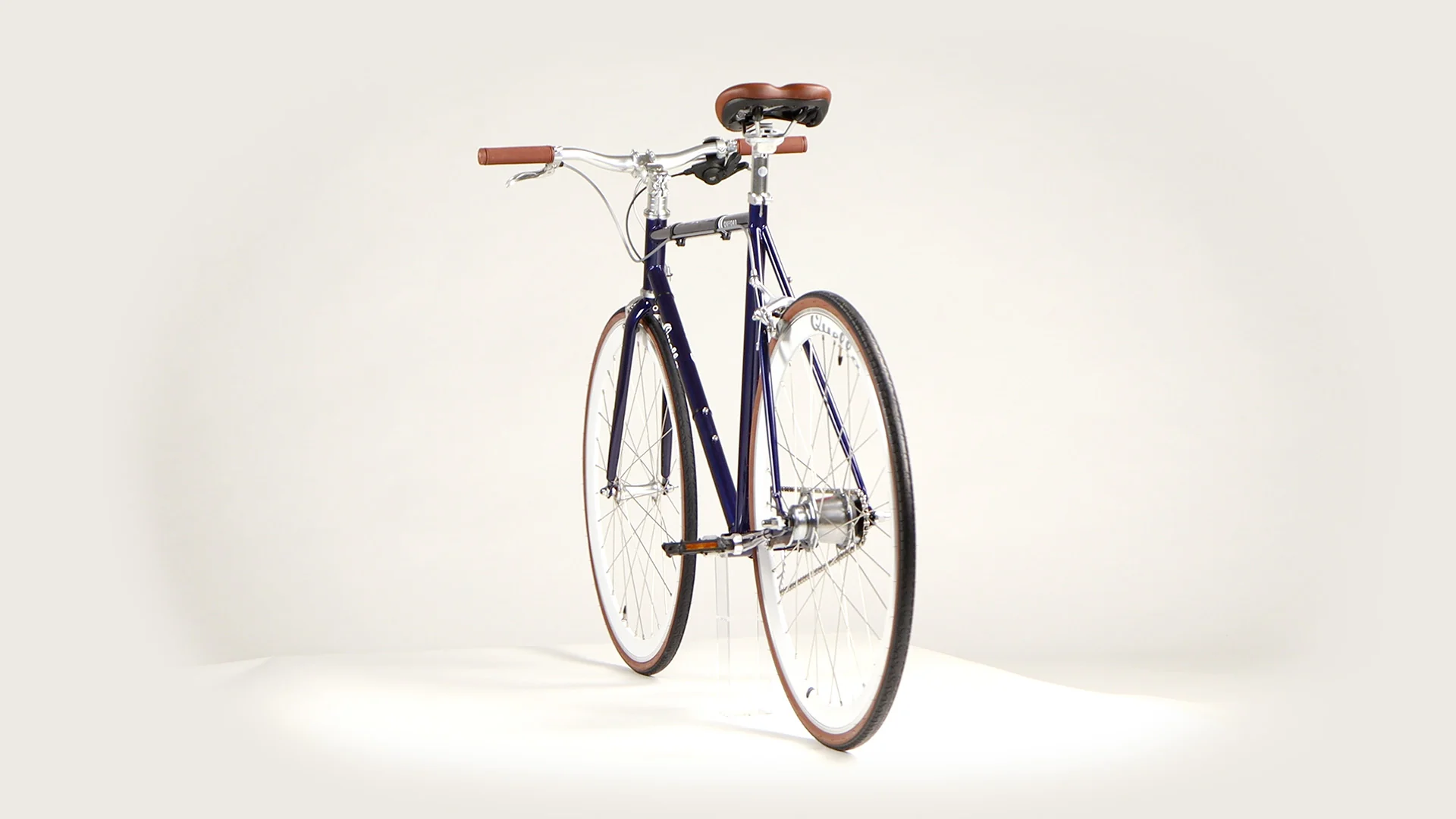 Varsity Oxford Classic Geared Bicycle - Image 35